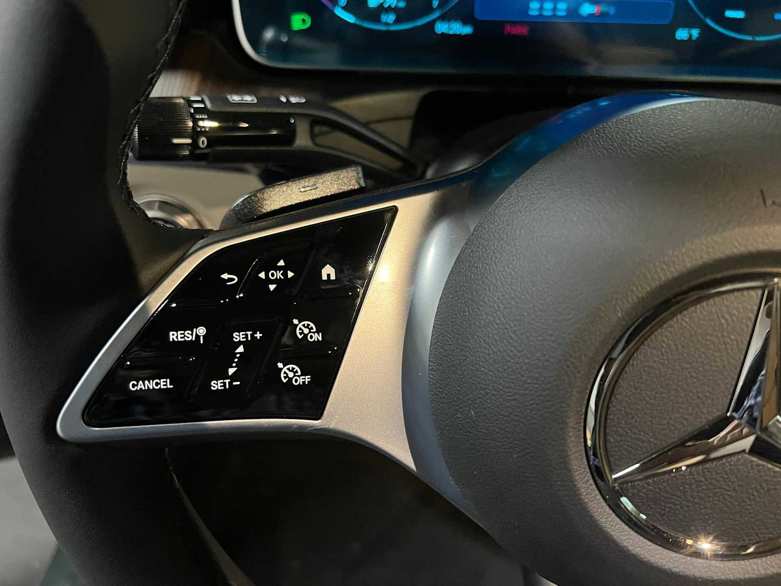 Used 2025 Mercedes-Benz C 300 4MATIC Sedan image 21