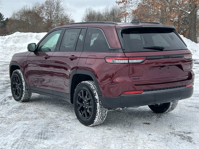 New 2026 Jeep Grand Cherokee Altitude image 8