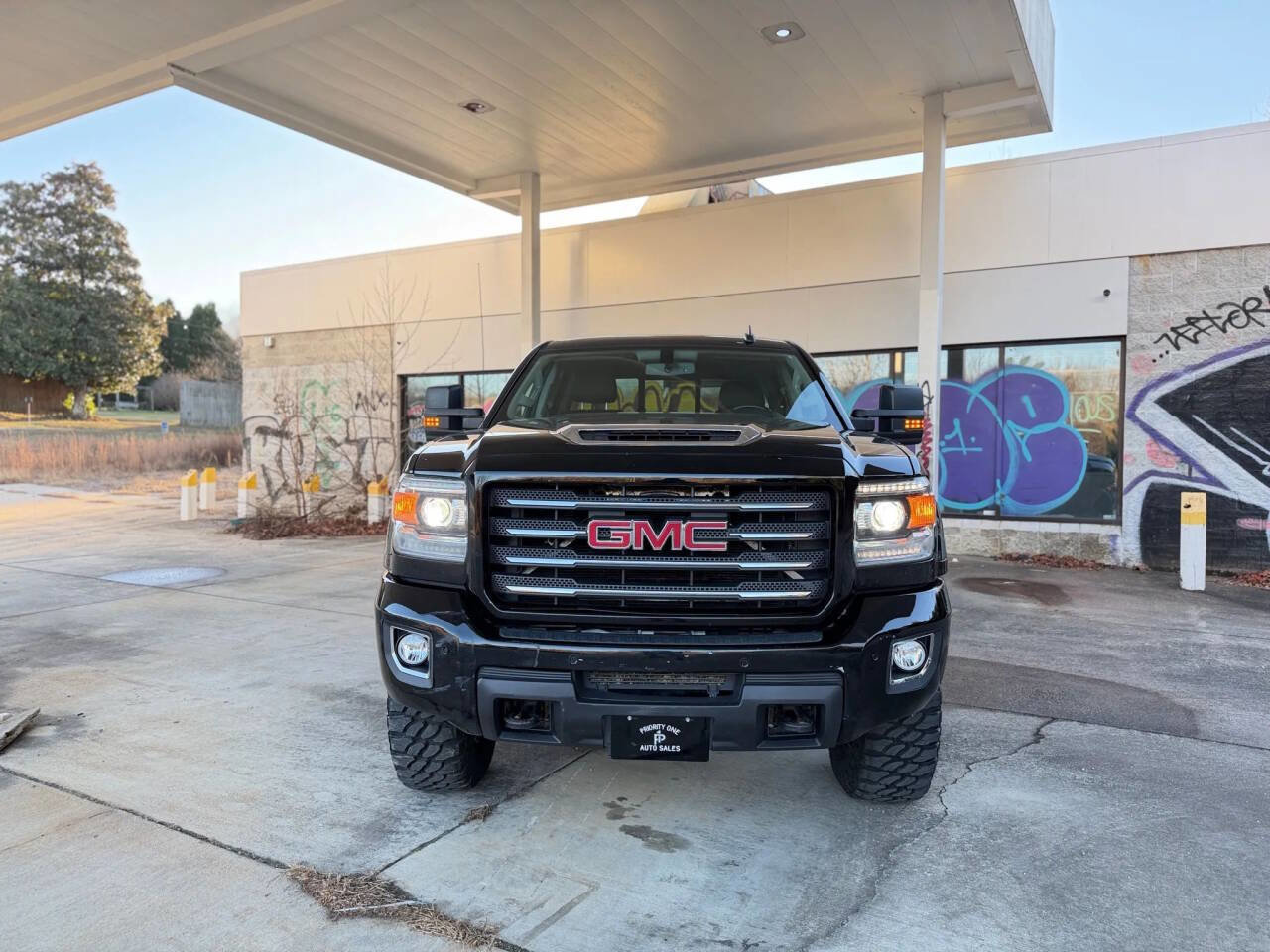 Used 2018 GMC Sierra 2500 SLT image 2