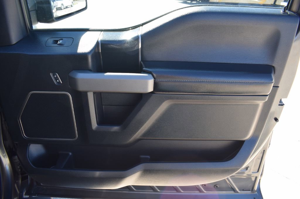 Used 2018 Ford F150 Raptor w/ Equipment Group 802A Luxury image 17