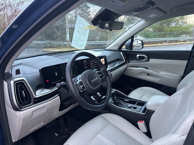Used 2025 Kia Sorento S image 12