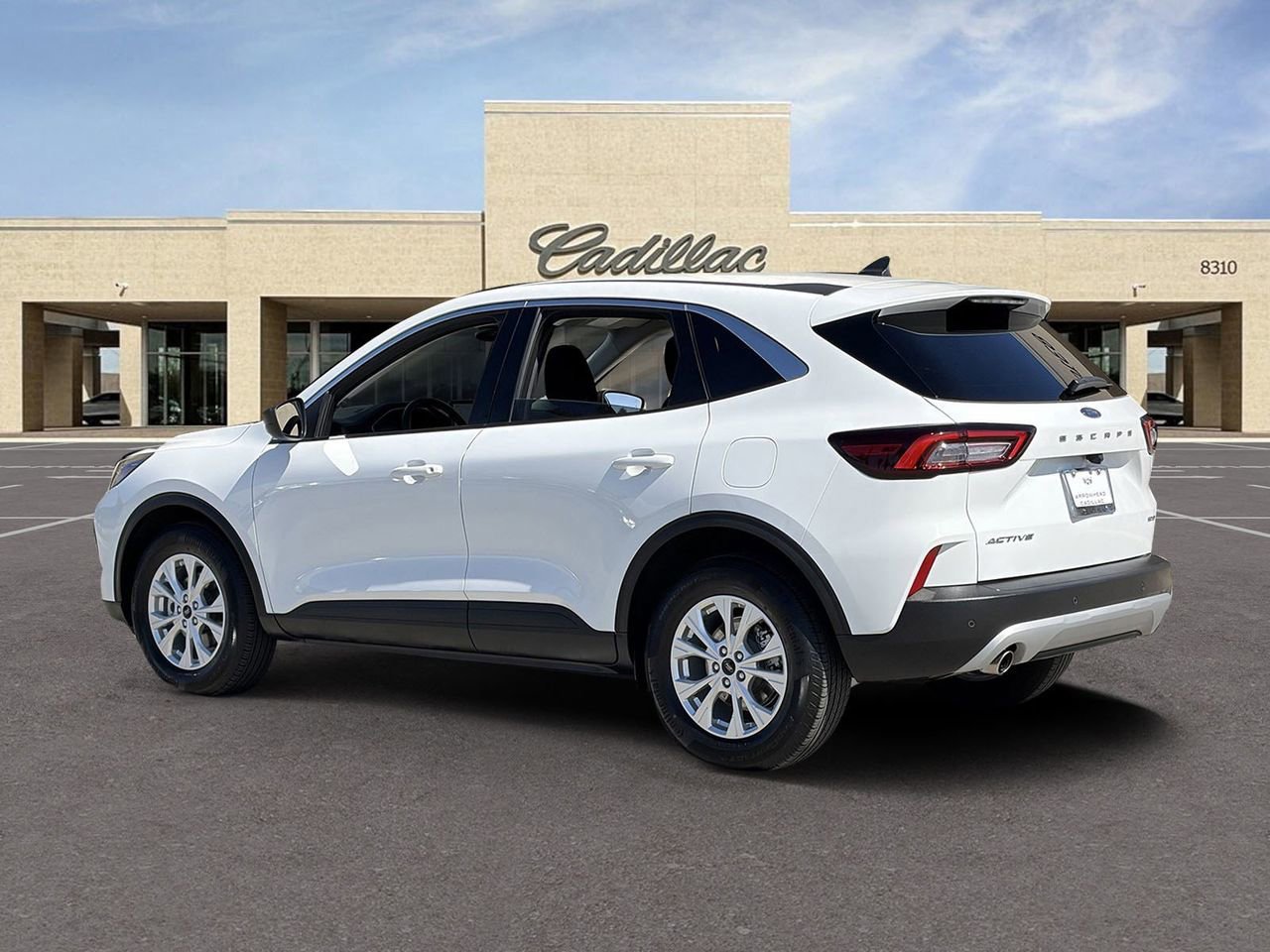 Used 2023 Ford Escape Active w/ Tech Pack #1 AWD/4WD image 7