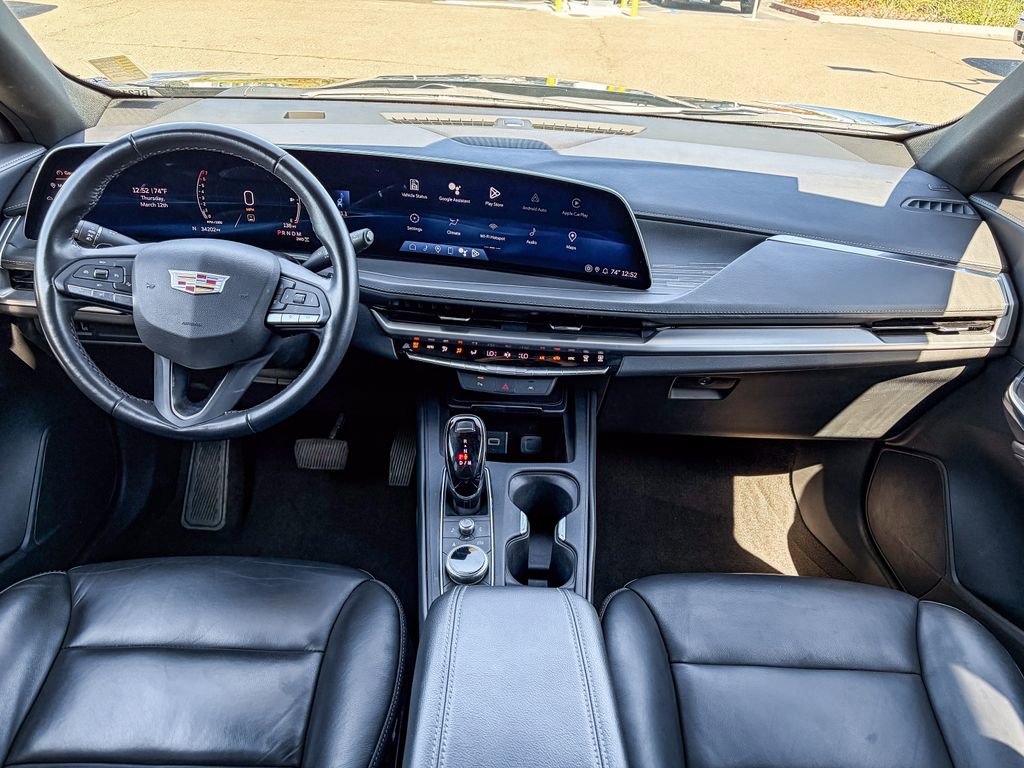 Certified 2024 Cadillac XT4 Premium Luxury image 17