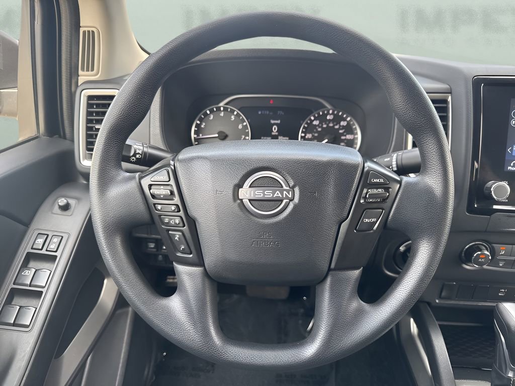 Used 2023 Nissan Frontier SV image 13