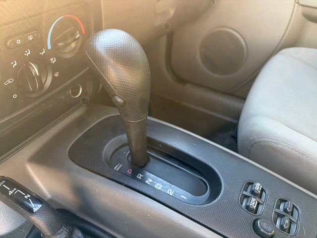 Used 2005 Jeep Liberty Sport image 21