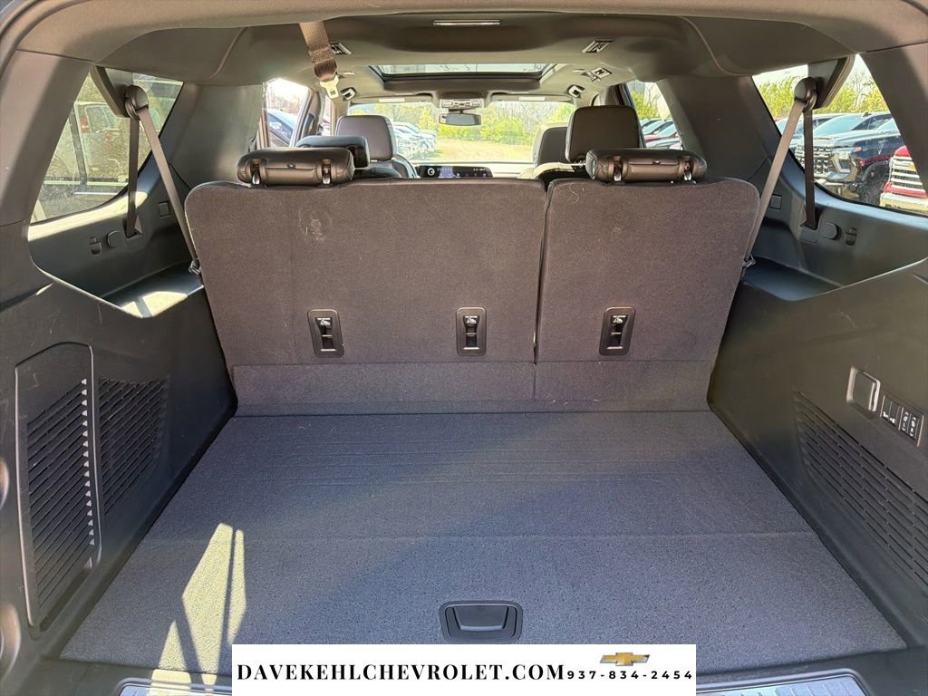 Used 2026 Chevrolet Suburban Z71 w/ Comfort Package AWD/4WD image 21