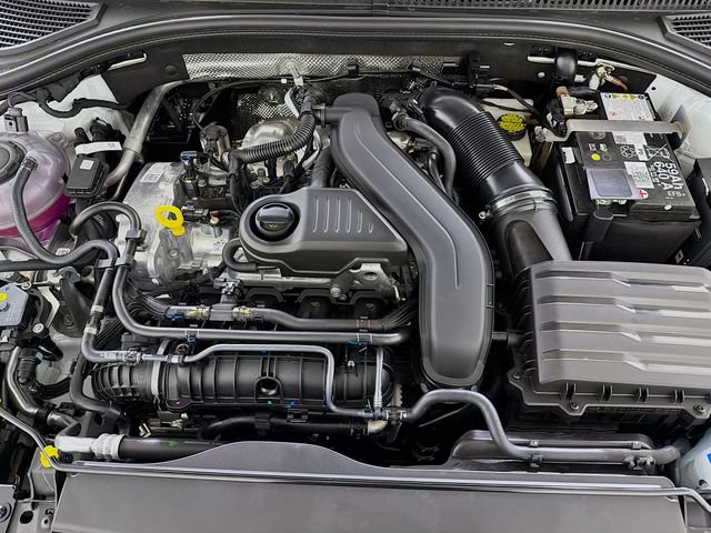 New 2026 Volkswagen Jetta SEL FWD image 32