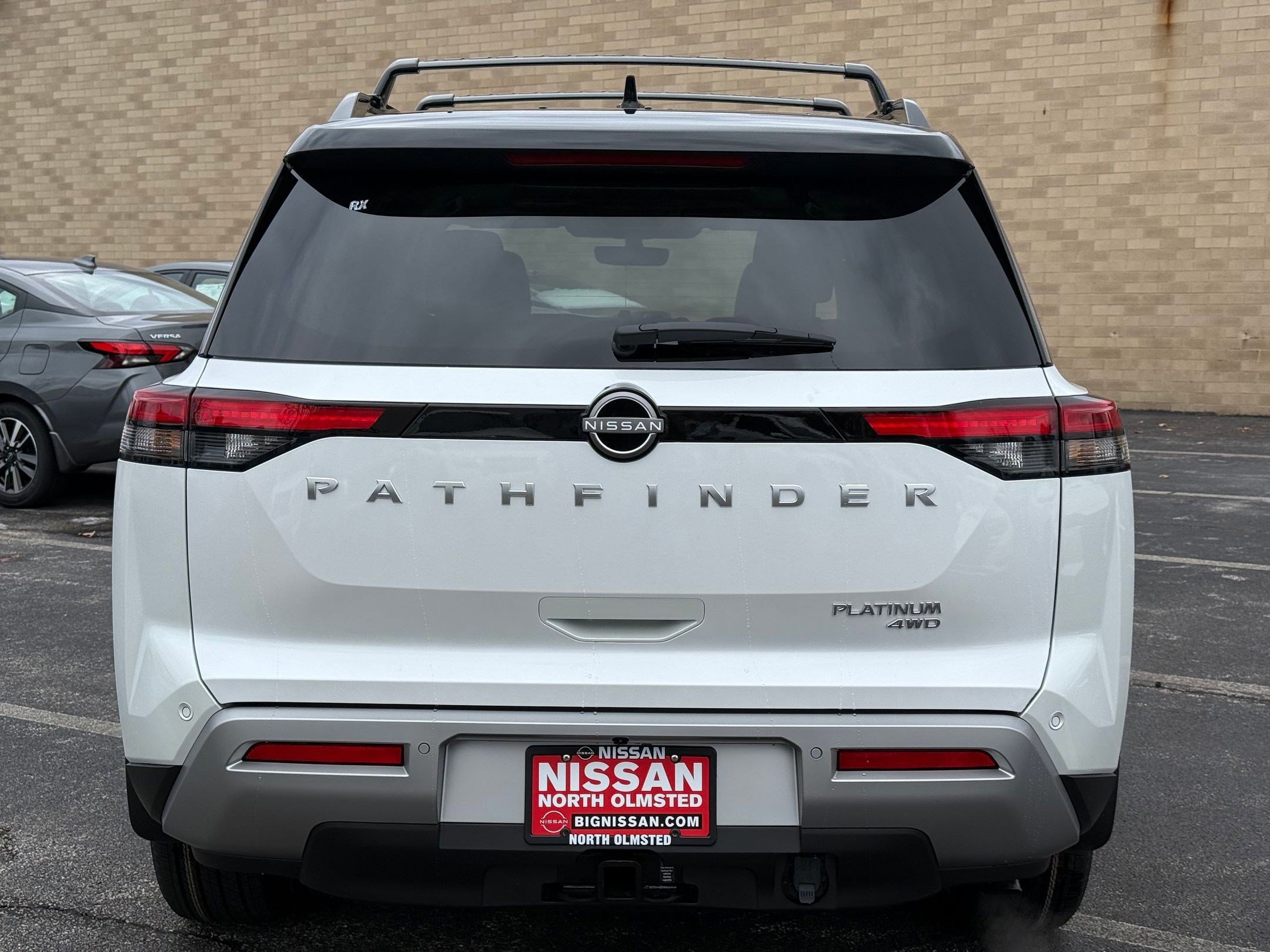 New 2025 Nissan Pathfinder Platinum image 7