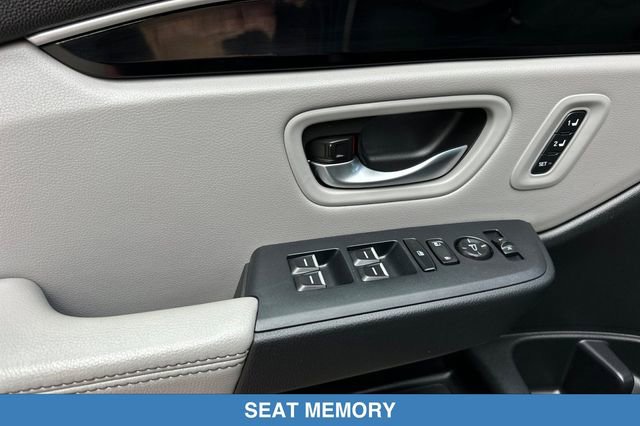 Certified 2024 Honda Pilot Touring image 13