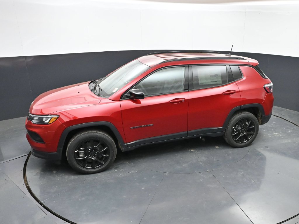 New 2026 Jeep Compass Latitude AWD/4WD image 37