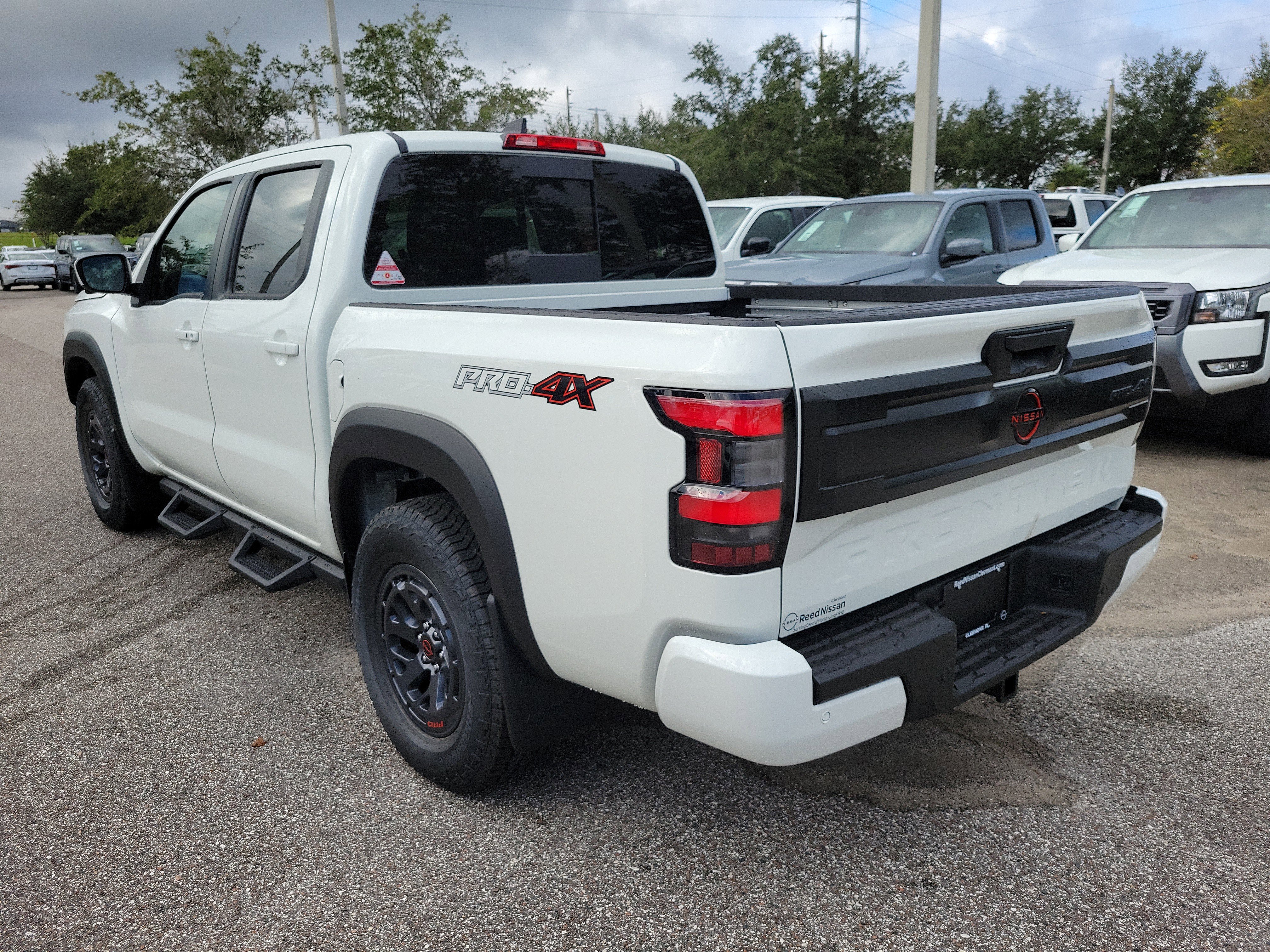 New 2026 Nissan Frontier PRO-4X w/ Pro-4x Convenience Package image 5