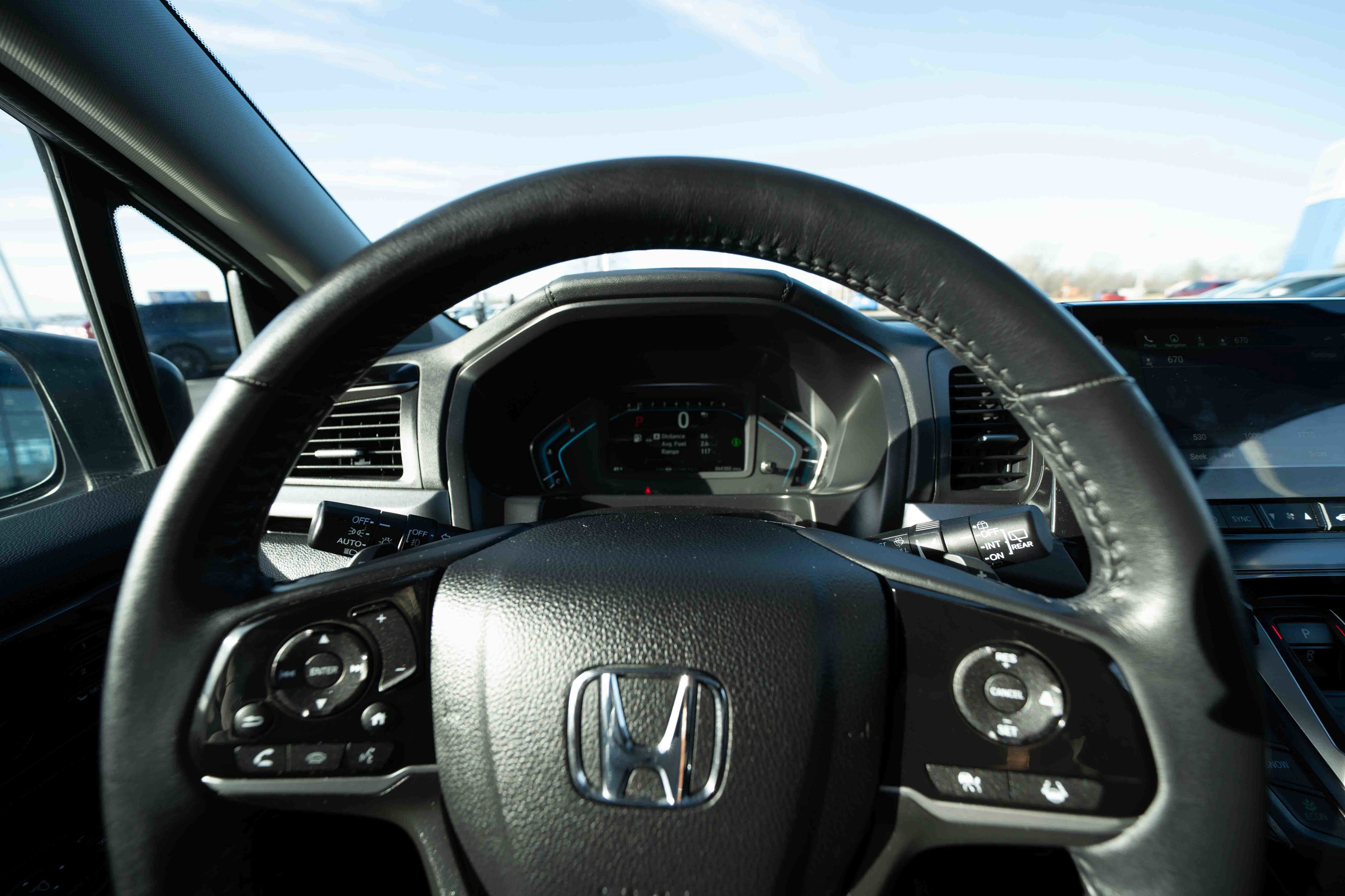 Certified 2024 Honda Odyssey Touring image 15