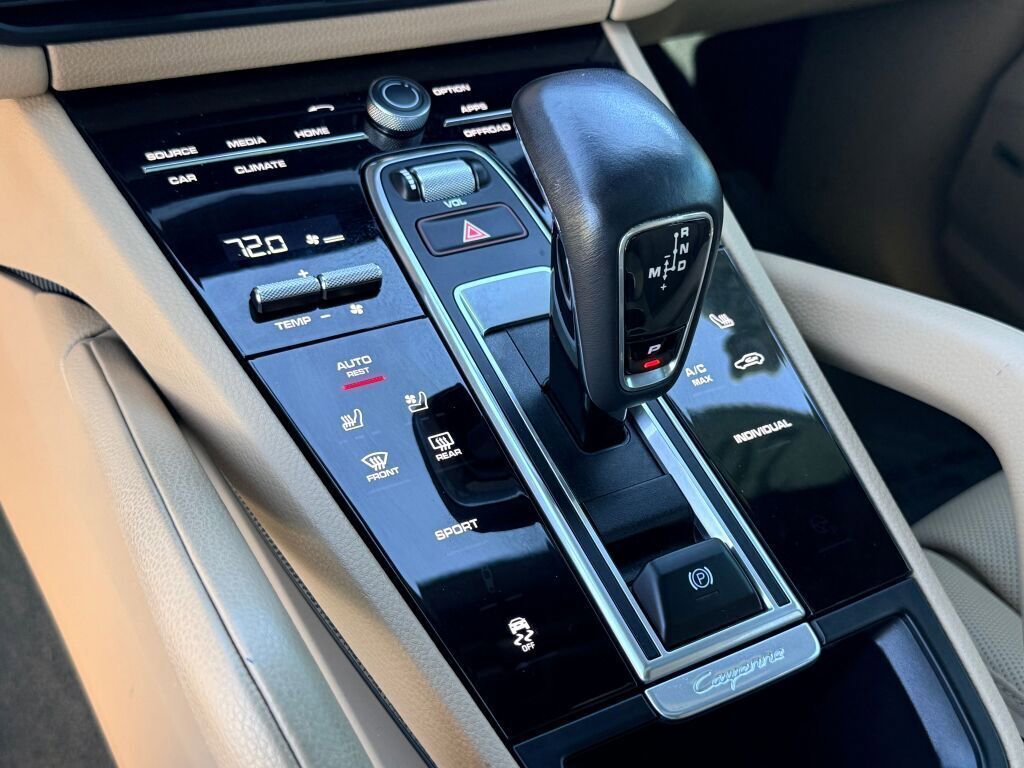 Used 2021 Porsche Cayenne image 22