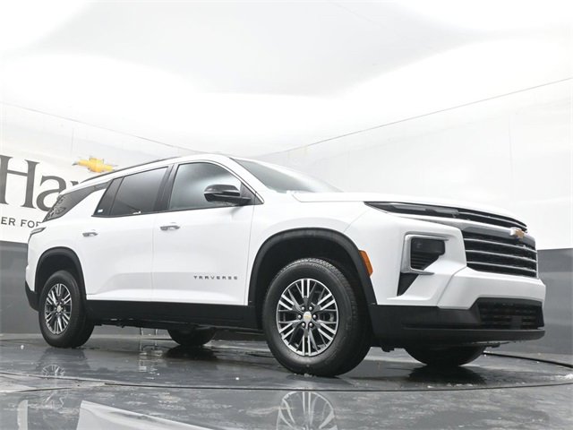 New 2026 Chevrolet Traverse LT w/ LPO, Floor Liner Package image 2