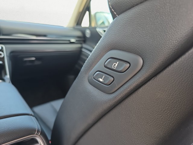 Used 2025 Genesis GV80 2.5T Standard AWD/4WD image 22