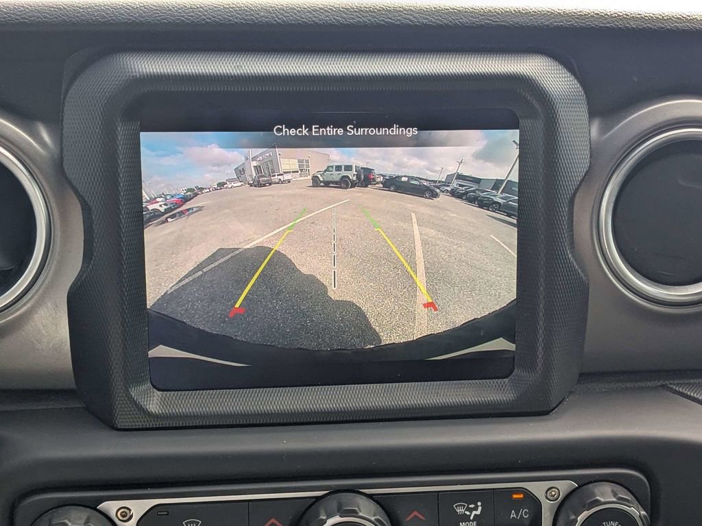 Used 2023 Jeep Wrangler Unlimited Rubicon 4xe AWD/4WD image 27