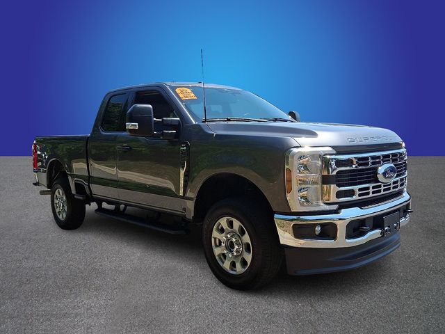 Used 2024 Ford F250 XLT AWD/4WD image 3