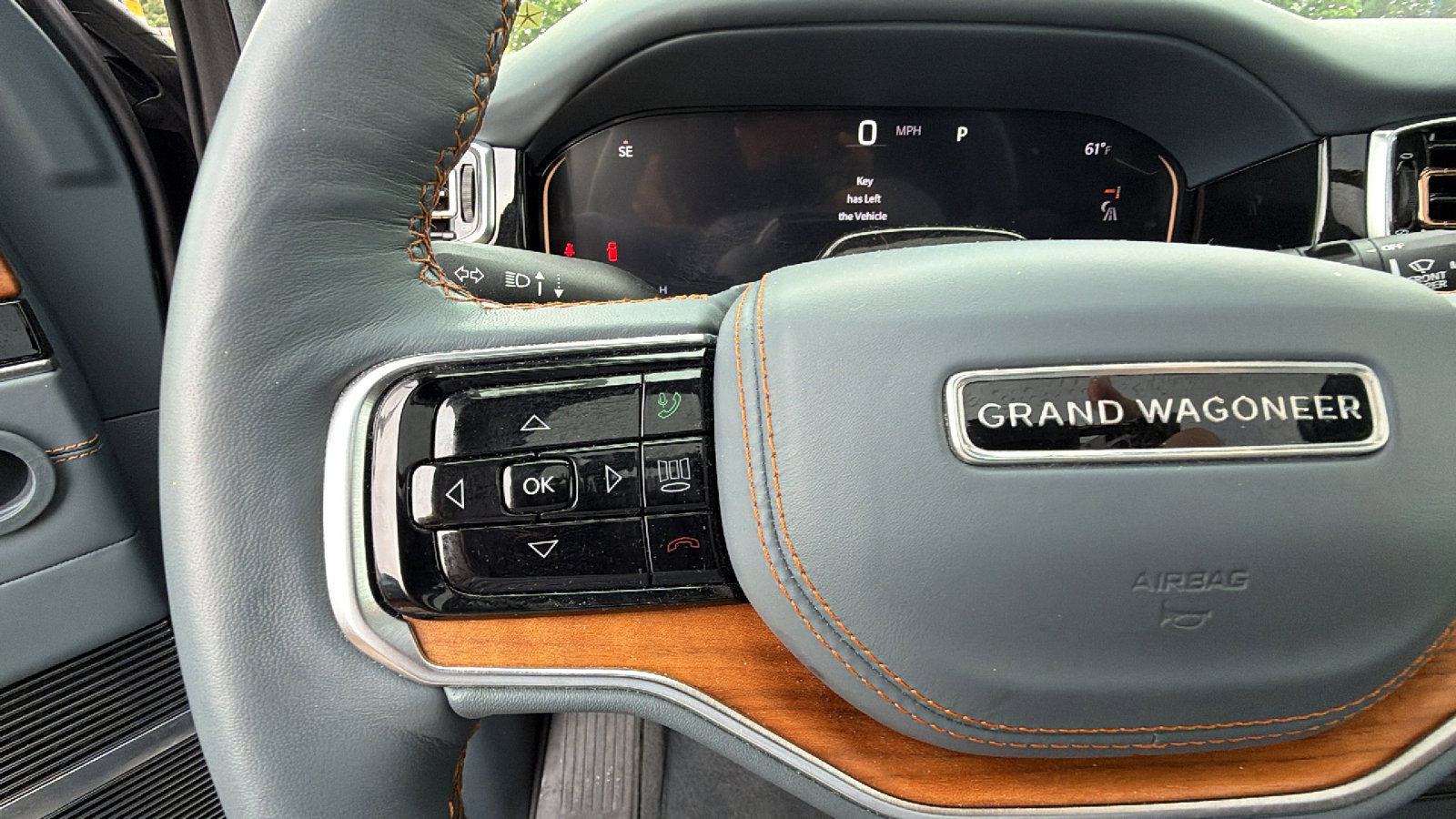 Used 2024 Jeep Grand Wagoneer Series III w/ Rear Seat Video Group 1 AWD/4WD image 30