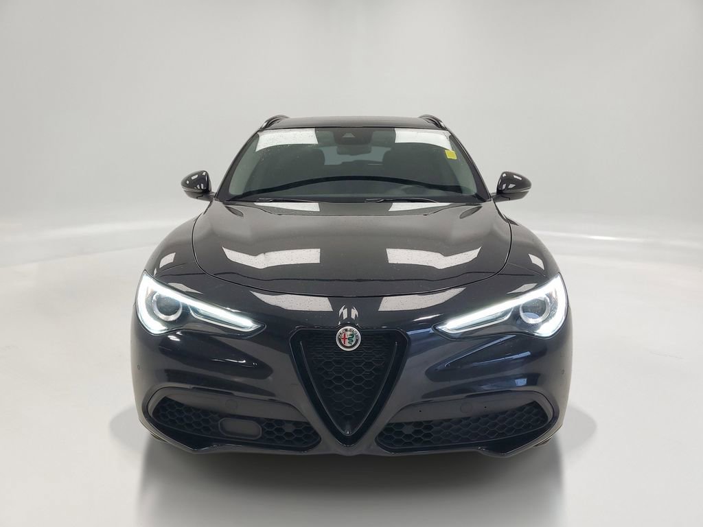 Used 2021 Alfa Romeo Stelvio Ti w/ Nero Edizione AWD/4WD image 2