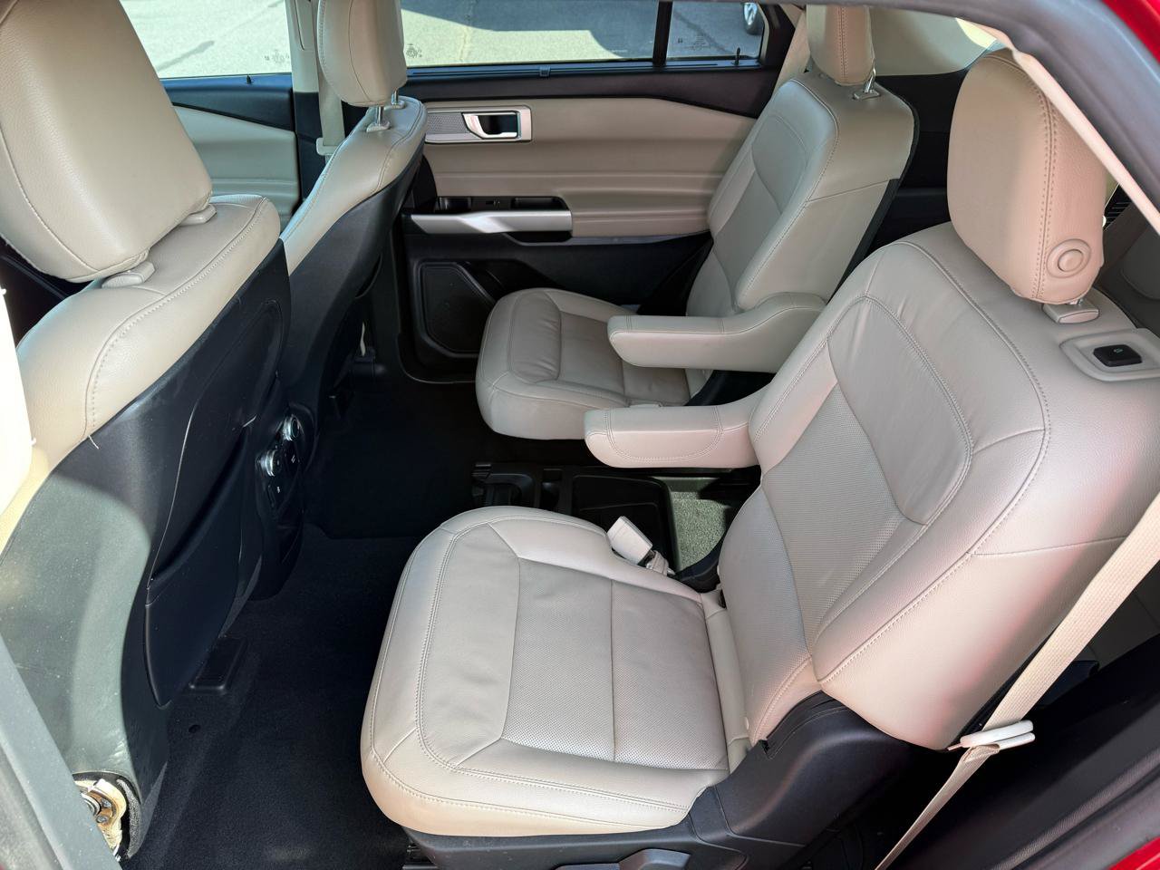 Used 2020 Ford Explorer Limited RWD image 15