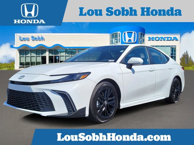 Used 2026 Toyota Camry SE FWD image 1