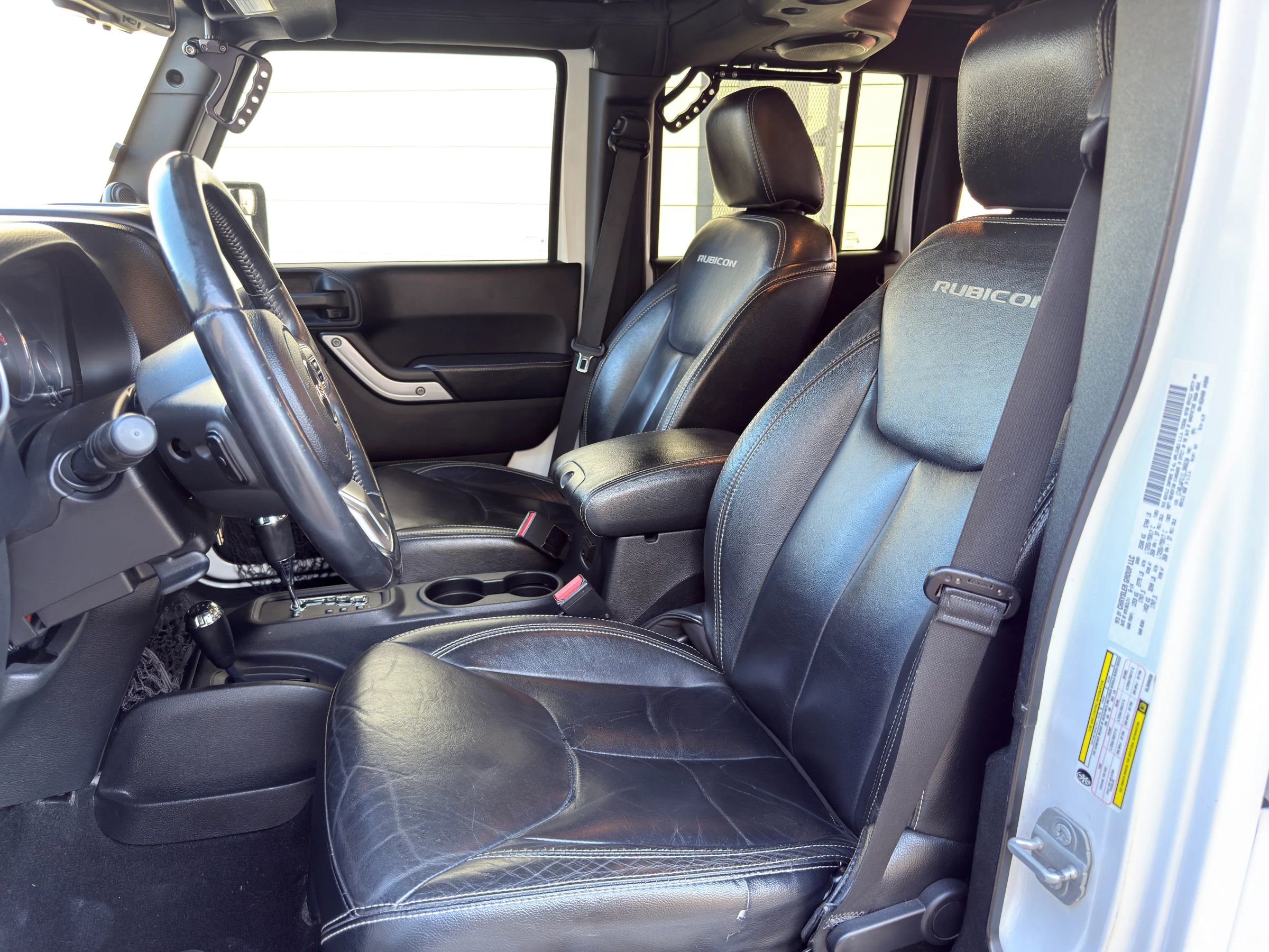 Used 2014 Jeep Wrangler Unlimited Rubicon image 15