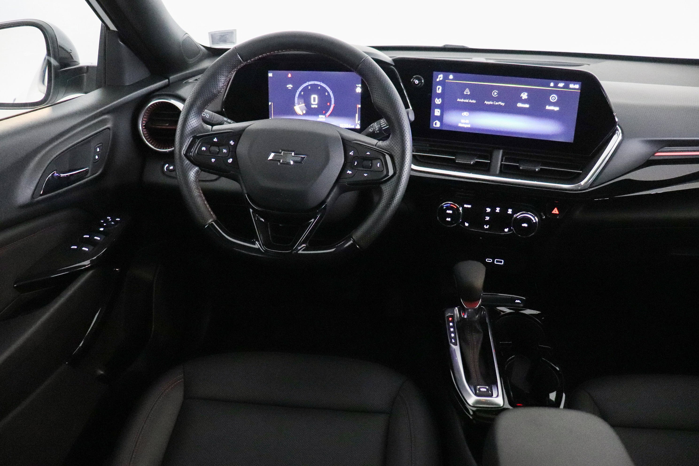 Used 2024 Chevrolet Trax RS w/ Sunroof Package image 29