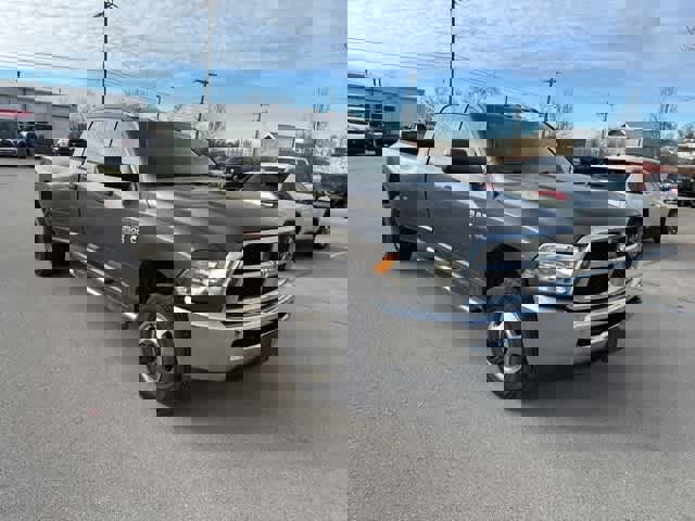 Used 2018 RAM 3500 Tradesman w/ Chrome Appearance Group image 21