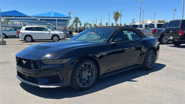 New 2026 Ford Mustang GT Premium w/ GT Performance Package RWD image 7