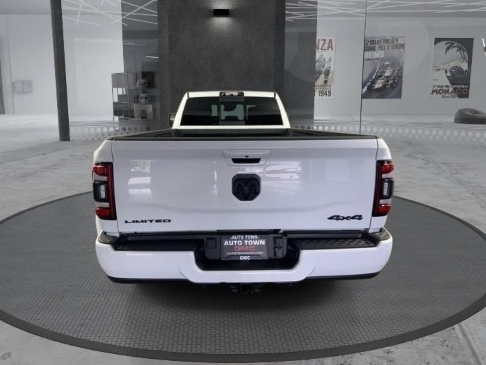 Used 2024 RAM 3500 Limited w/ Night Edition AWD/4WD image 6