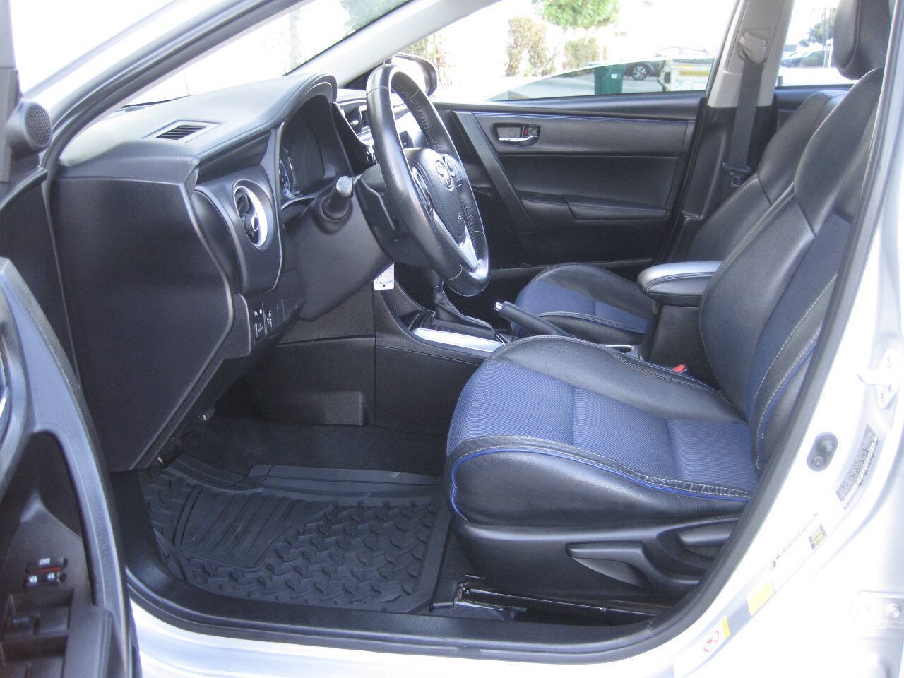 Used 2017 Toyota Corolla SE w/ Protection Package FWD image 20