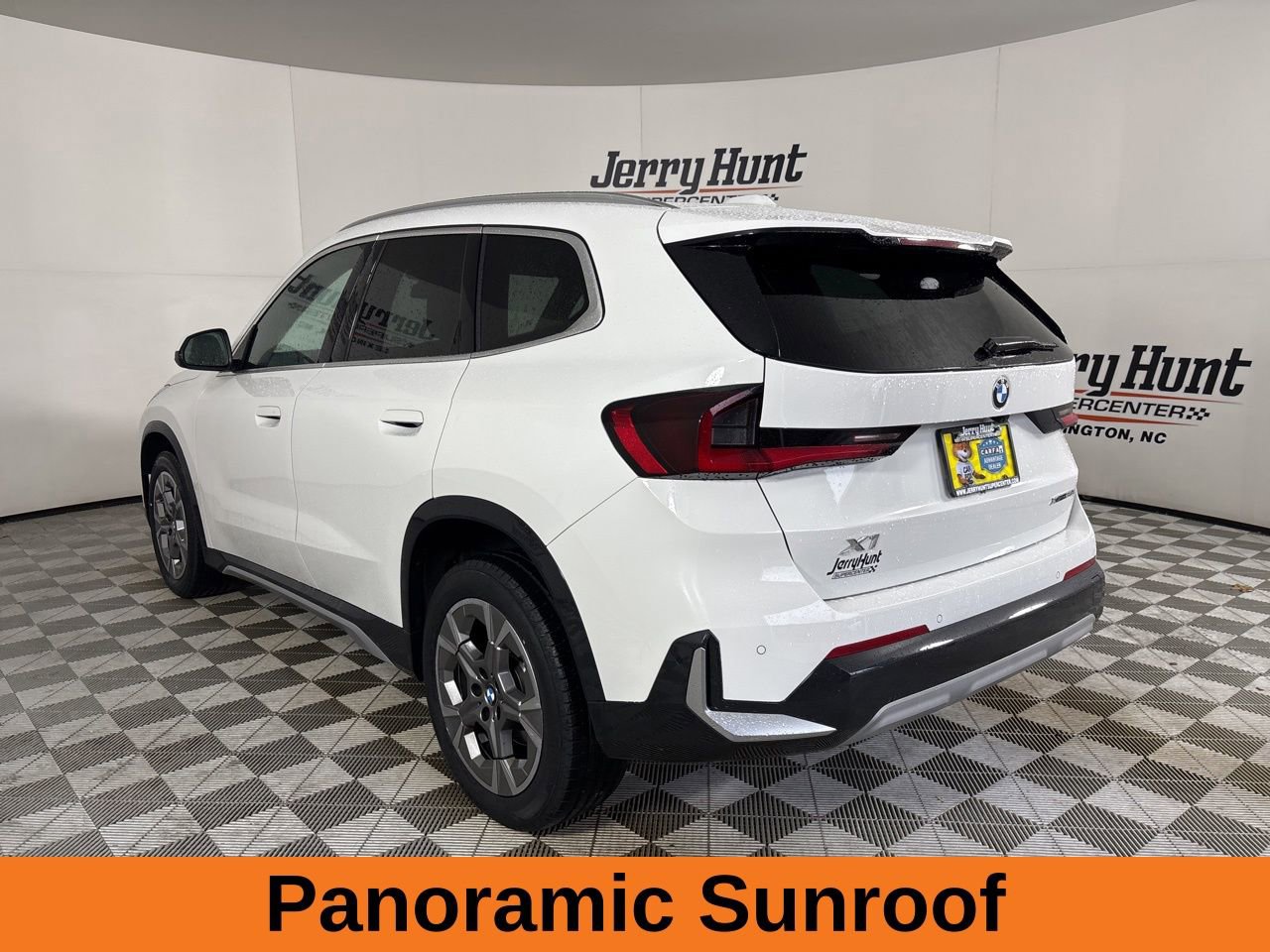 Used 2025 BMW X1 xDrive28i image 7