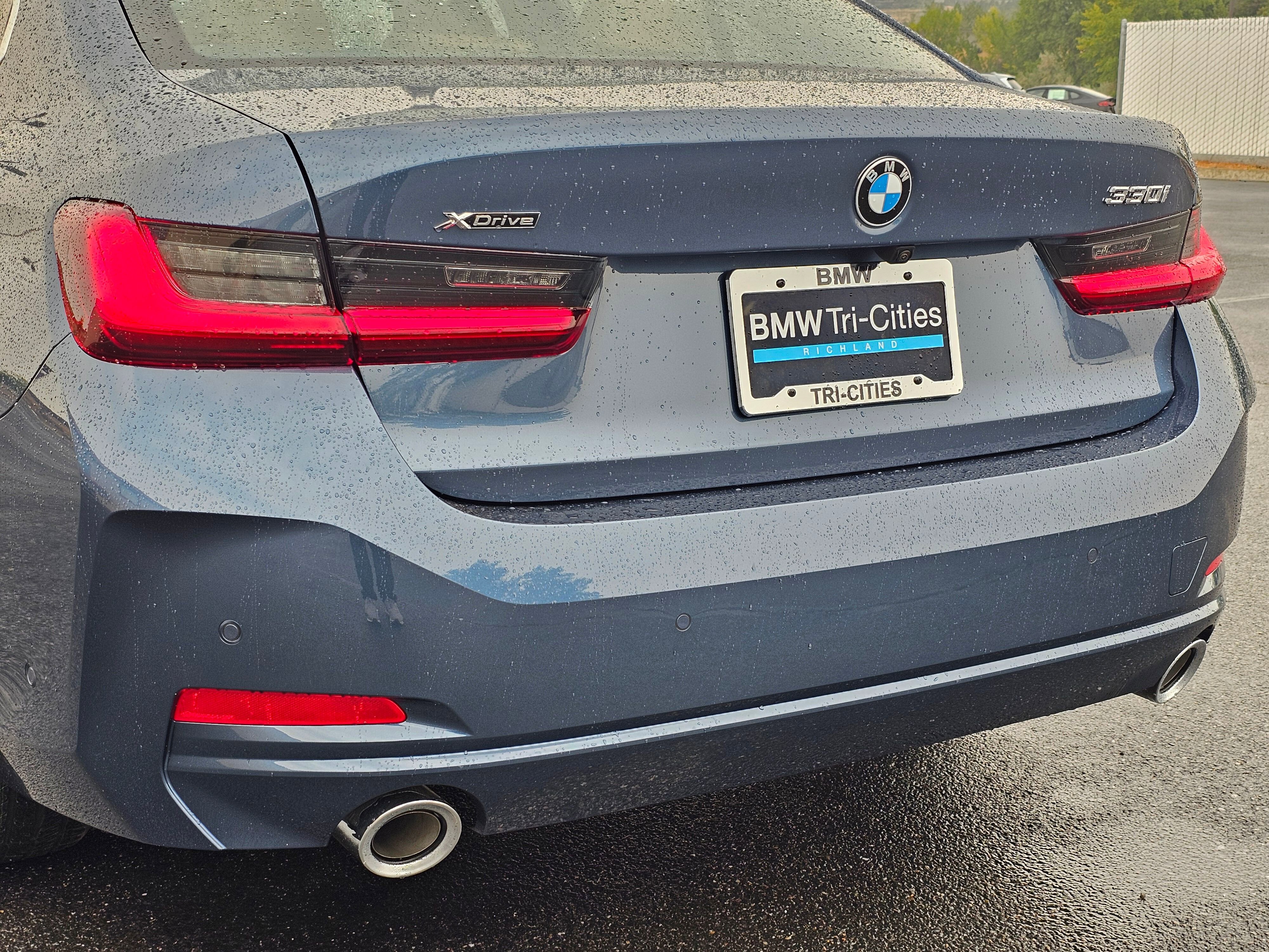 New 2025 BMW 330i xDrive Sedan w/ Premium Package image 8