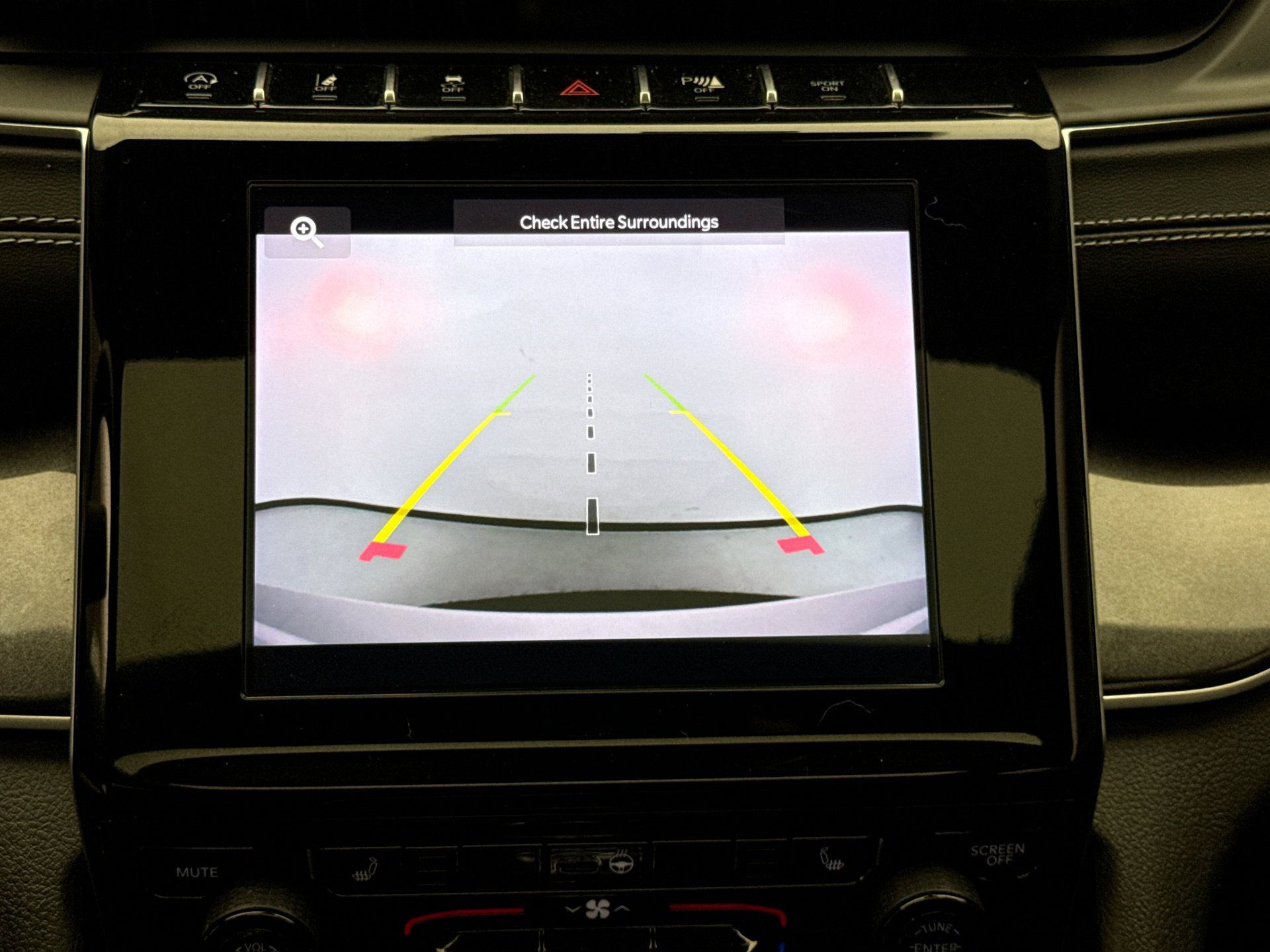 Used 2022 Jeep Grand Cherokee L Laredo image 15