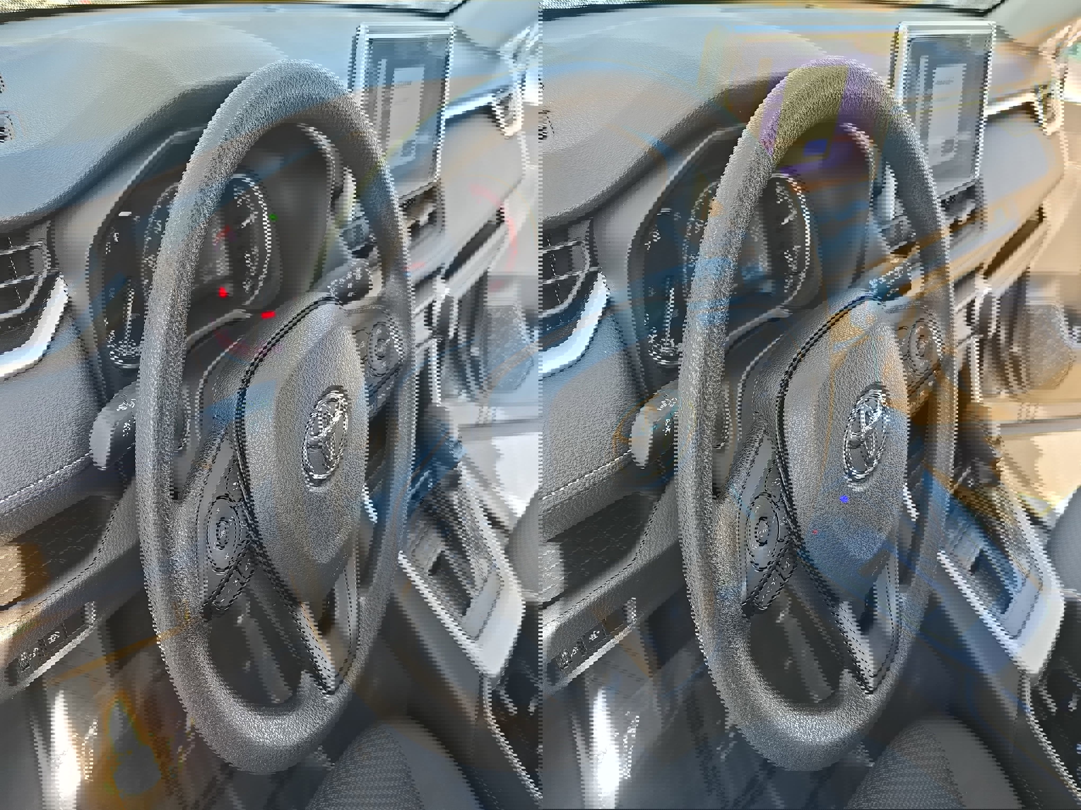 Used 2023 Toyota RAV4 LE image 15