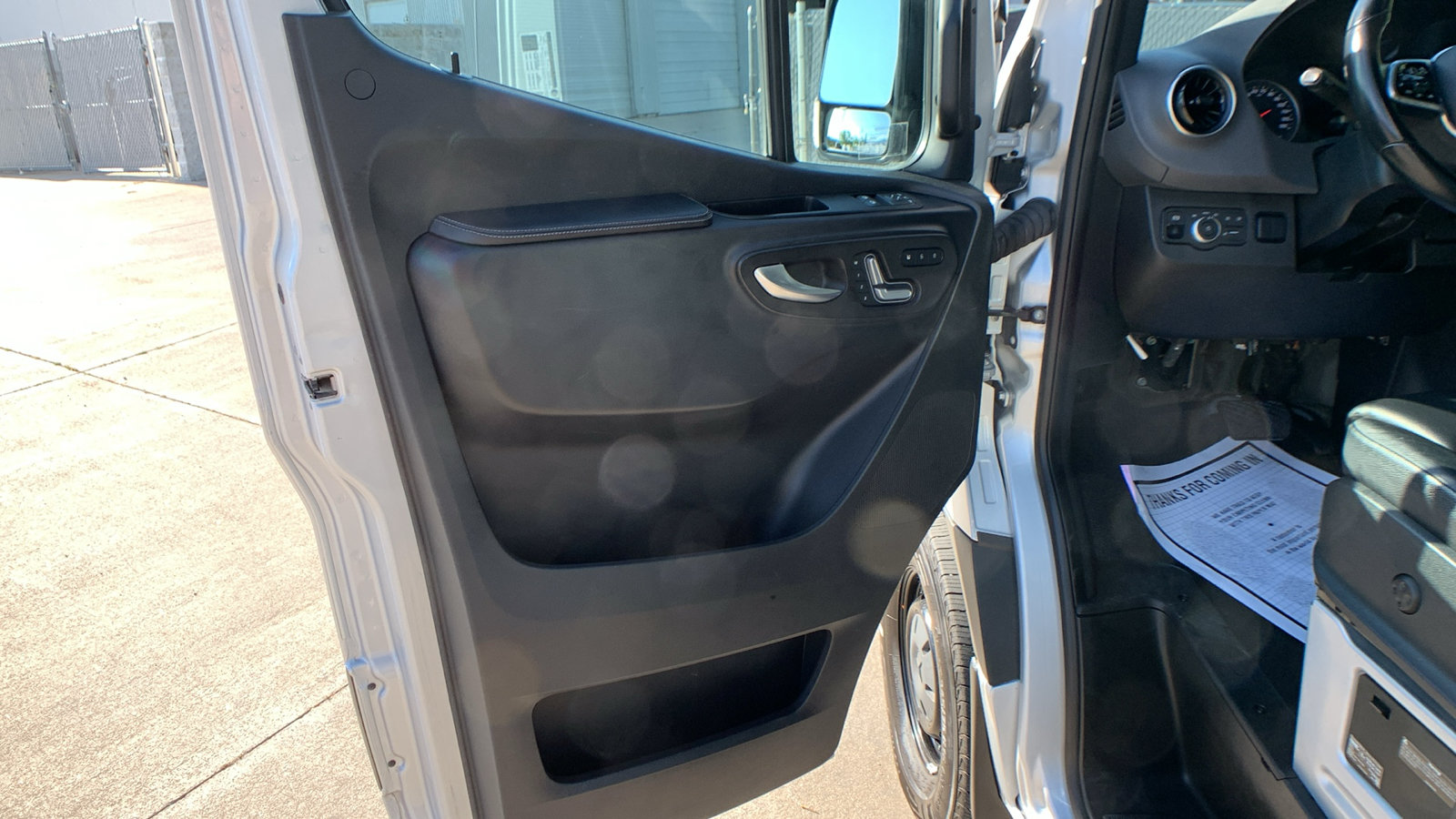 Used 2021 Mercedes-Benz Sprinter 2500 image 11