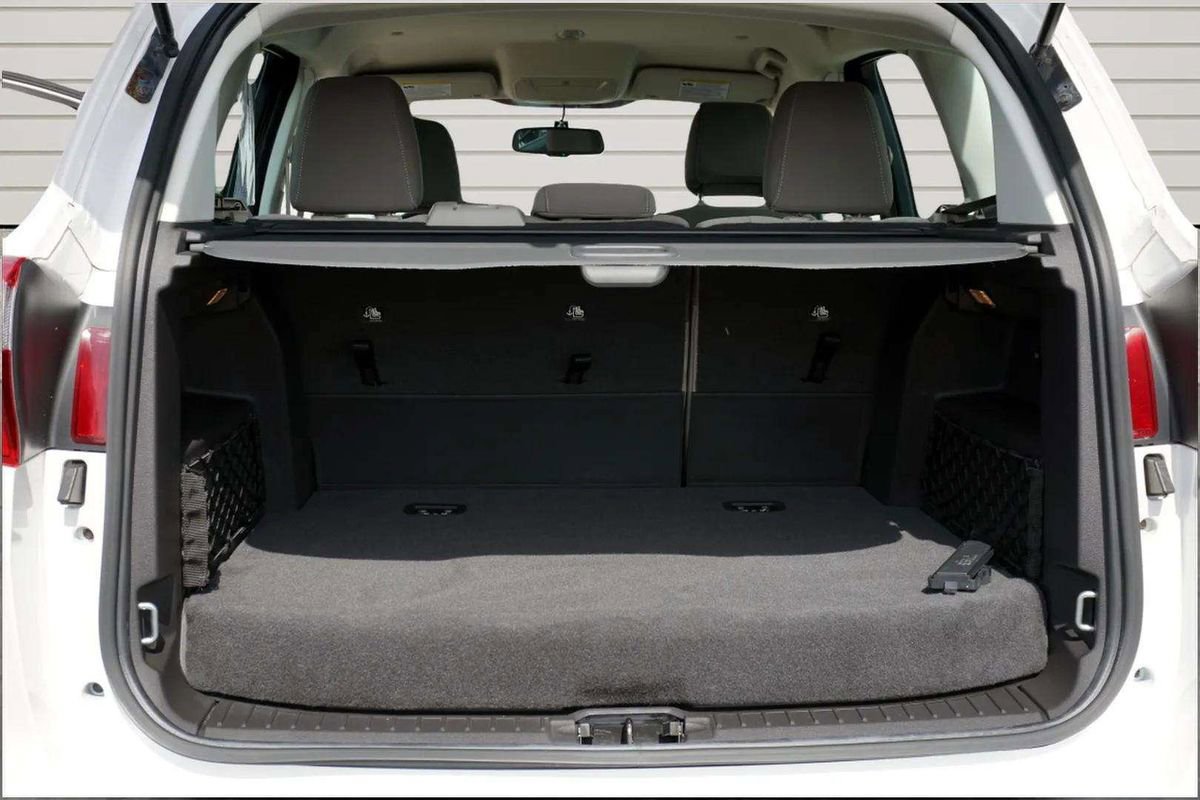 Used 2016 Ford C-MAX SE image 10