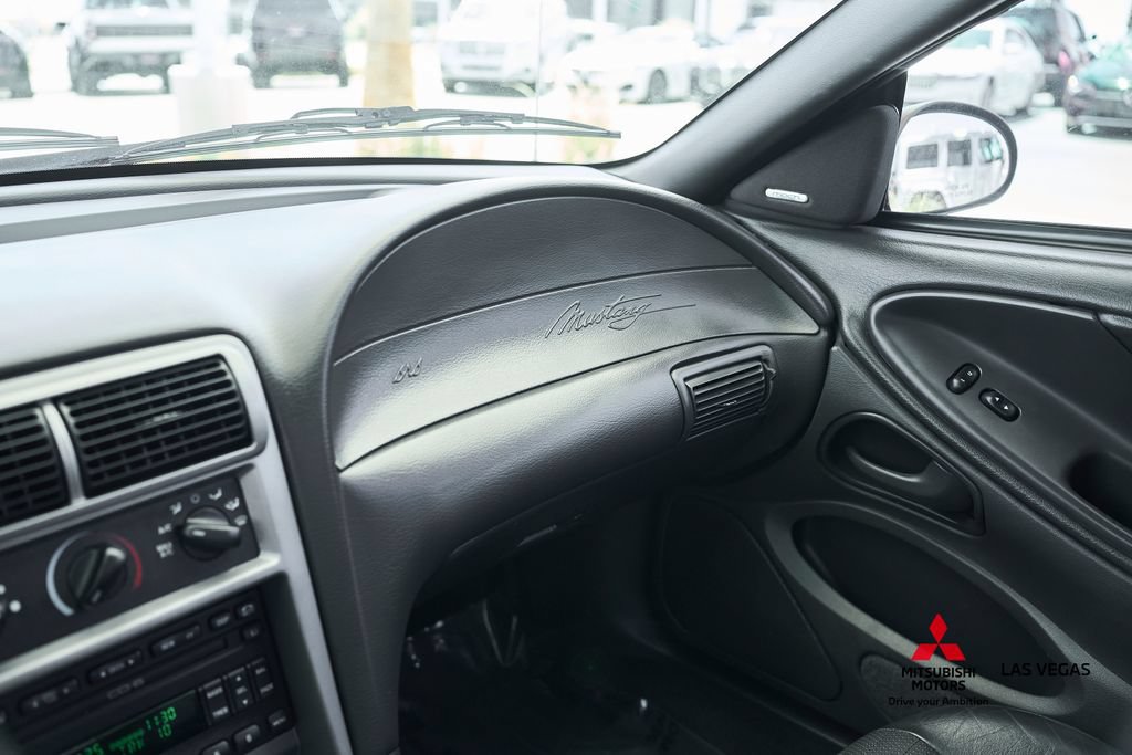 Used 2003 Ford Mustang Mach 1 RWD image 29