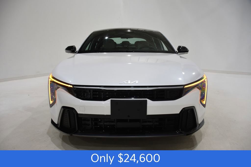 New 2025 Kia K4 GT-Line w/ GT-Line Premium Package image 2