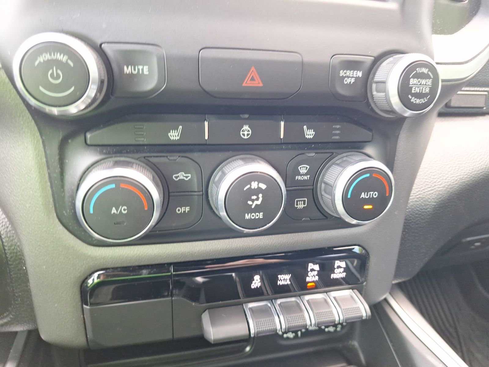 Used 2022 RAM 1500 Big Horn image 28