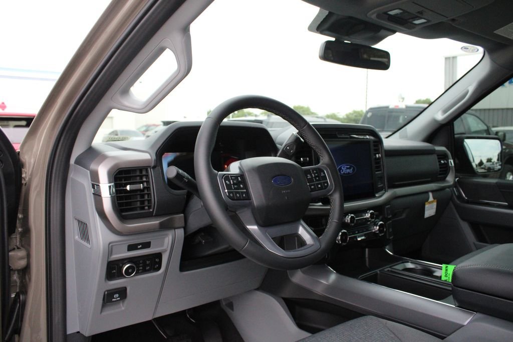 New 2026 Ford F150 XLT w/ Equipment Group 302A MID AWD/4WD image 2