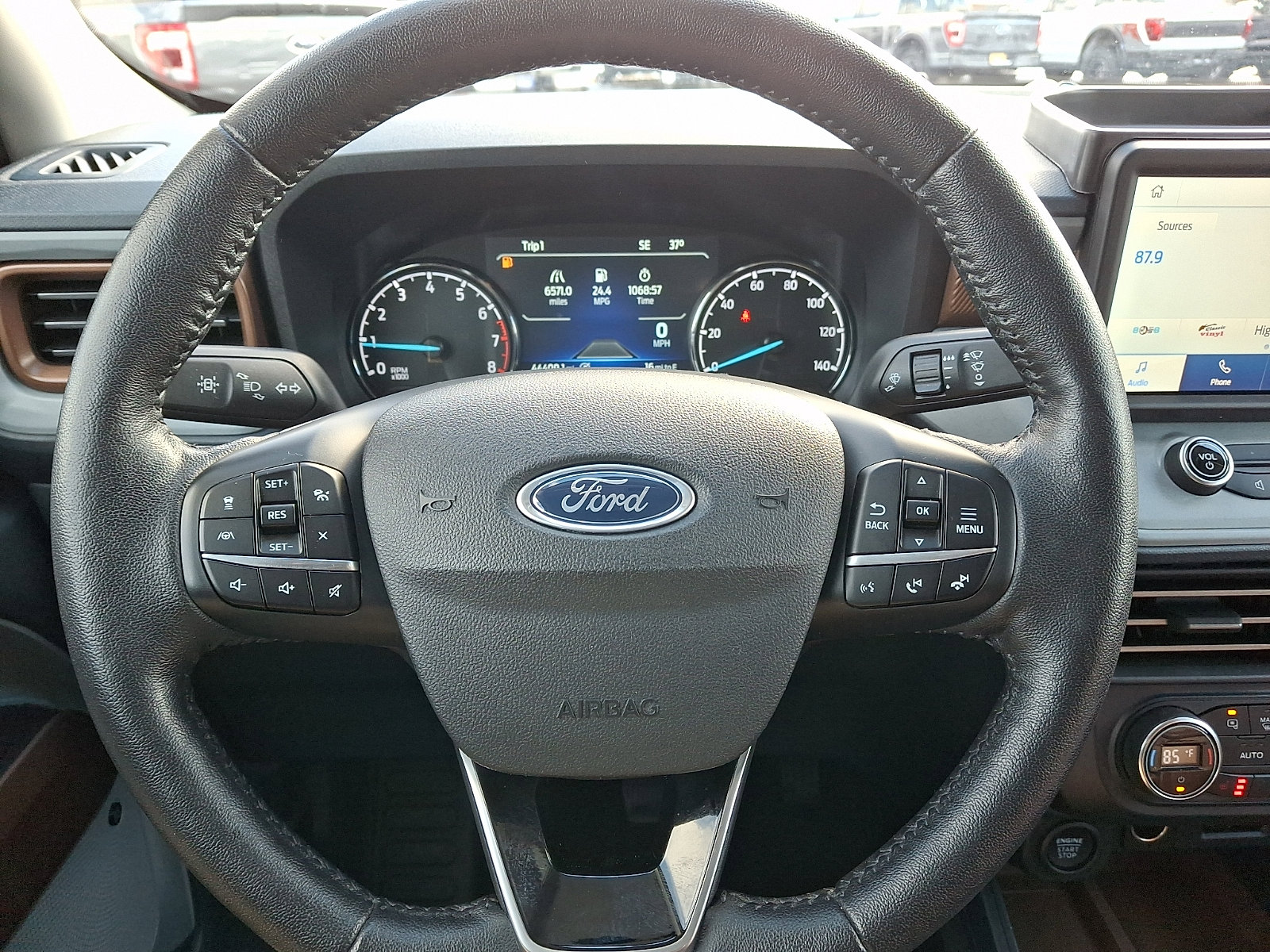Used 2022 Ford Maverick Lariat w/ Lariat Luxury Package image 26