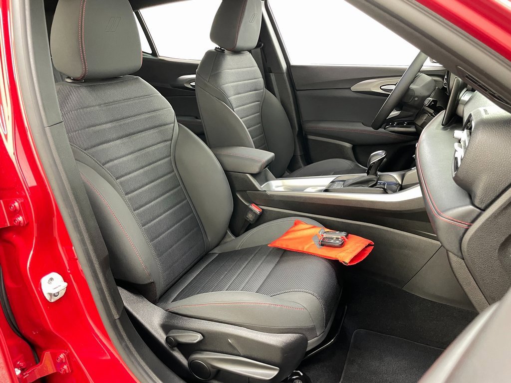 Used 2024 Dodge Hornet GT w/ GT Blacktop Package image 36