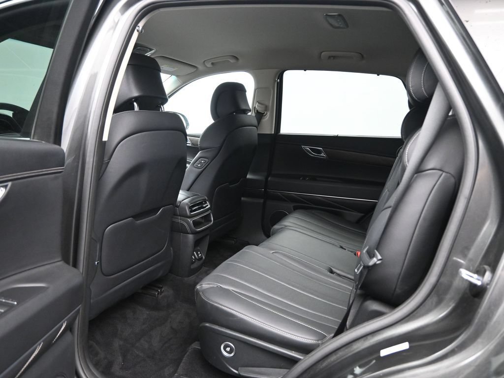 Used 2024 Genesis GV80 2.5T AWD/4WD image 25