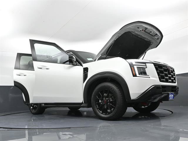New 2026 Nissan Armada PRO-4X w/ Captain's Chari Seat Package AWD/4WD image 39