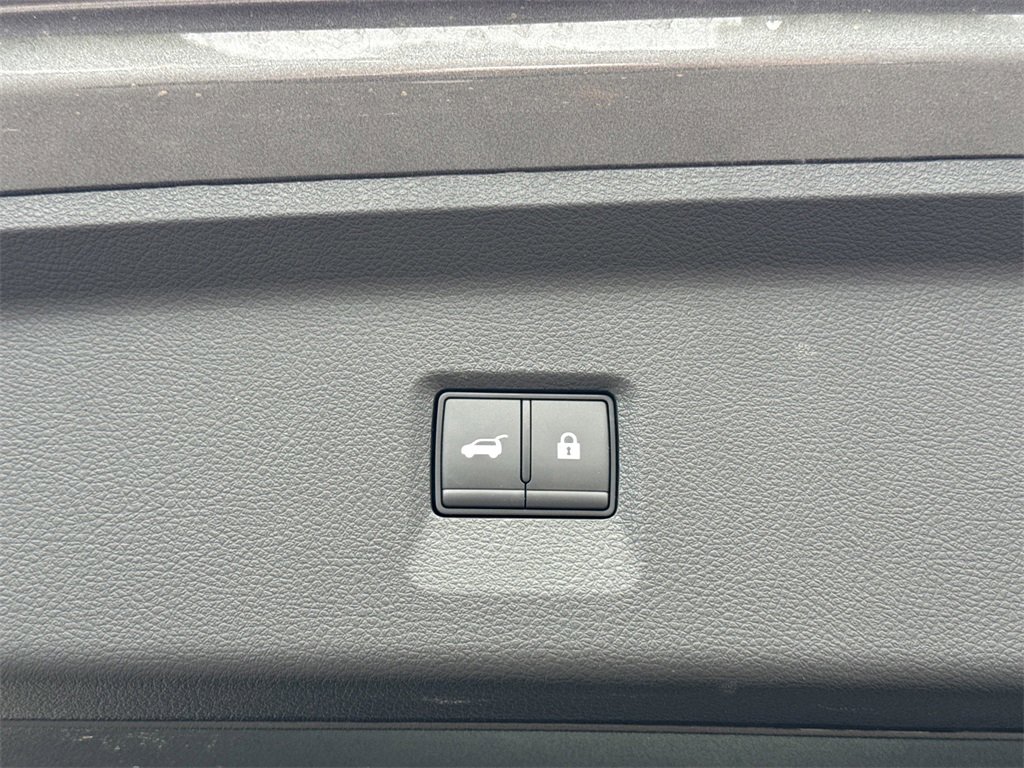 Used 2025 INFINITI QX60 Sensory w/ Vision Package image 14