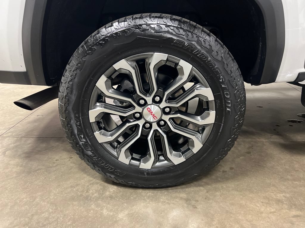 Certified 2024 GMC Canyon Denali AWD/4WD image 10