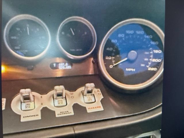 Used 2006 Ford GT RWD image 3