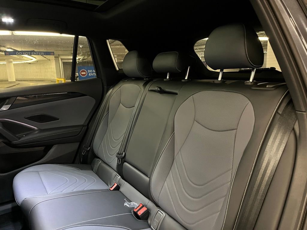 New 2026 Volkswagen Tiguan SE R-Line AWD/4WD image 23