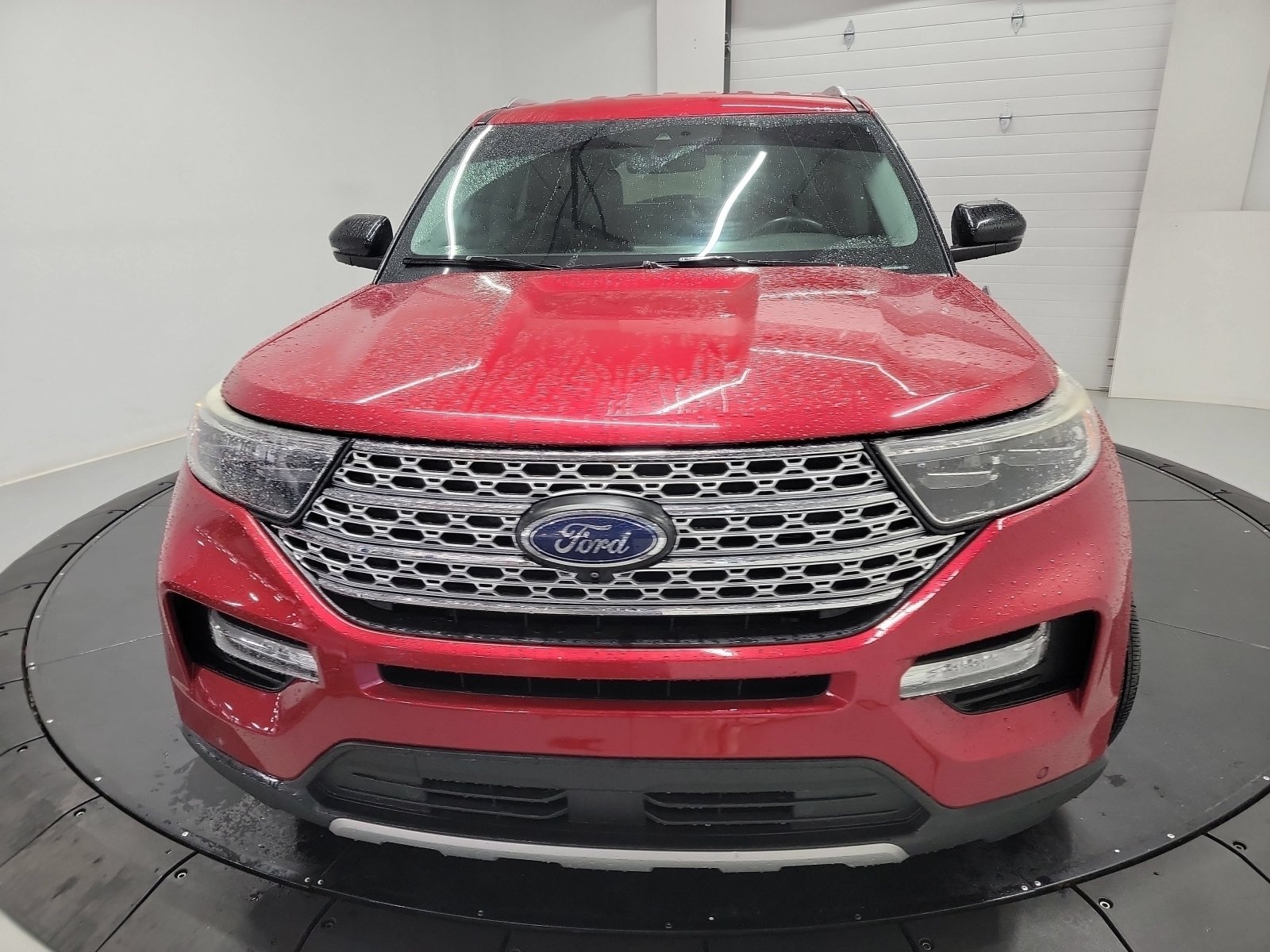 Used 2020 Ford Explorer Limited AWD/4WD image 2